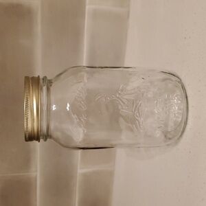 Mom’s Mason Home Products Vintage Jar Ohio USA